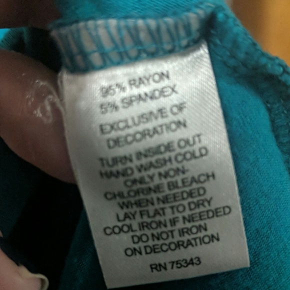 Sparkly cute tank - Picture 6 of 6